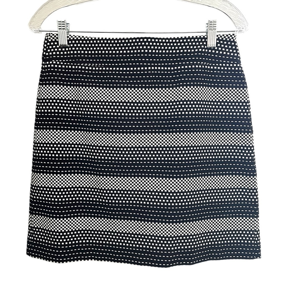 🛍️ Loft Skirt